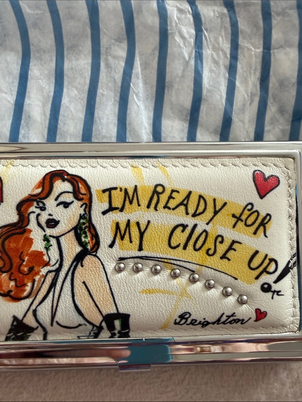 Brighton White Illustrated Card & Key Holder with Red Accent - Picture 6 of 6